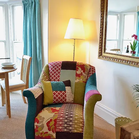 Deja Vu * Bowness-on-Windermere